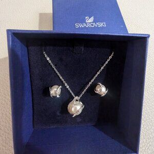 Swarovski Nude Set Pearl Crystal Necklace & Earrings